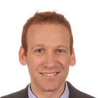 Ariel Porat - אריאל פורת - אריאל הוא בוגר MBA מ- INSEAD. במהלך לימודיו עזר אריאל לשני חברים להתקבל לתכנית ה-MBA של INSEAD. אריאל התקבל גם עם מלגה ללימודי MBA בבית הספר IE במדריד
