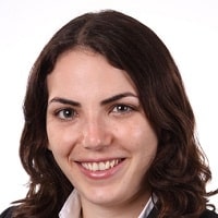 Tali Rosman - טלי רוזמן - בוגרת MBA) INSEAD). טלי למדה בשני הקמפוסים של INSEAD, בצרפת ובסינגפור. בעת הגשת המועמדות ל- INSEAD, טלי הייתה מהמועמדים הצעירים ביותר (היא התקבלה לתוכנית בגיל 24). היא סייעה למספר מועמדים להגיש בקשות ולהתקבל לתוכניות המובילות Tali Rosman - טלי רוזמן - בוגרת MBA) INSEAD). טלי למדה בשני הקמפוסים של INSEAD, בצרפת ובסינגפור. בעת הגשת המועמדות ל- INSEAD, טלי הייתה מהמועמדים הצעירים ביותר (היא התקבלה לתוכנית בגיל 24). היא סייעה למספר מועמדים להגיש בקשות ולהתקבל לתוכניות המובילות